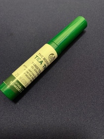 lingbb-The Body Shop茶樹急救啫喱棒_2