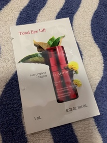 lingbb-CLARINS提拉撫紋全效眼霜_1