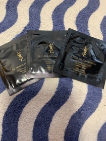lingbb-YSL BEAUTÉ恆時輕透霧光粉底液_1