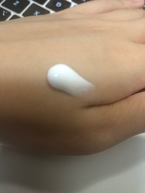 Cori-VaselineClinical Care™專業舒敏修護燕麥保濕乳_1