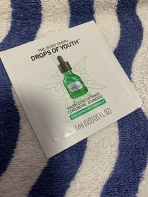 lingbb-The Body Shop升級版植物幹細胞活肌精華_1