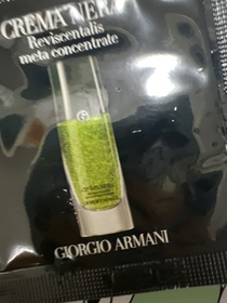 格仔餅公主-ARMANI Beauty極致再生精華_1