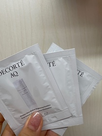 Loso -DECORTÉAQ 極萃光采亮白晚霜_3