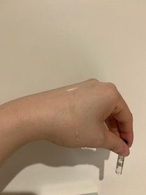 Emma W-The Body Shop茶樹油_2