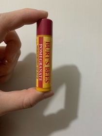 Emma W-BURT`S BEES紅石榴柔潤保濕潤唇膏_1