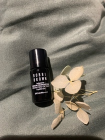 Emma W-BOBBI BROWN蟲草抗氧修護精華粉底液_1