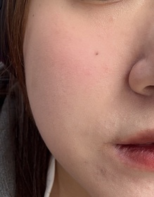 Yanmmy-shu uemura 植村秀unlimited 無限輕透持妝粉底液 (小方瓶 2.0)_2