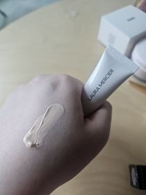 lucybb-LAURA MERCIER水光修護輕粉底霜_2