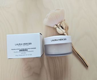 lucybb-LAURA MERCIER柔焦保濕蜜粉_1