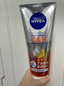 stepbystep-NIVEA果萃雙效C&E淨白潤亮精華凝乳_3