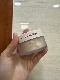 yykk88-LAURA MERCIER柔焦保濕蜜粉_1