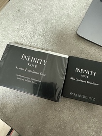 Yoyo-KOSÉINFINITY 光感亮肌精華粉底_1