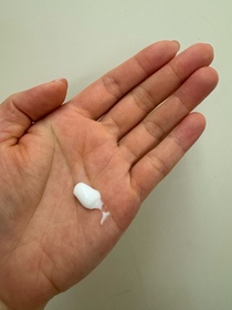 Shirlin Ho-Vaseline蘆薈舒緩潤膚露_2