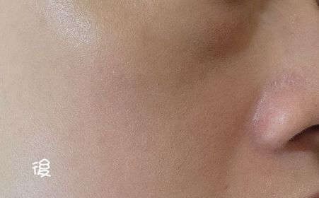 HaloPrettyPig-Charlotte Tilbury夢幻柔光粉氣墊_3