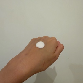 Ariel-OLAY水感透白光曜精華 (#水光小白瓶)_2