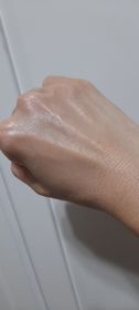 Sandy-shu uemura 植村秀unlimited 無限輕透持妝粉底液 (小方瓶 2.0)_3
