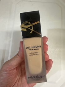 mihosan-YSL BEAUTÉ恆時輕透霧光粉底液_1