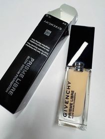 Fng-GIVENCHY稜鏡柔光精華粉底液_4