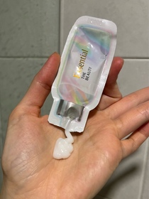 Kellyleeeeeee-EssentialEssential Premium 18 – MEA美容魔髮包_3