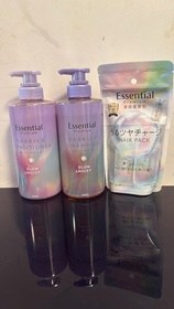 jan-EssentialEssential Premium 18 – MEA 髮の屏障 光感水潤護髮素_1