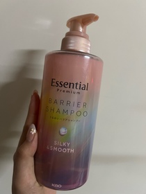 Ting Ting Ng-EssentialEssential Premium 18 – MEA 髮の屏障 絲滑柔順洗髮露_1