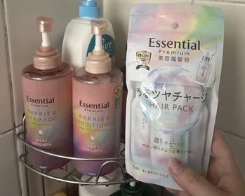 YinKing Ng-EssentialEssential Premium 18 – MEA 髮の屏障 絲滑柔順洗髮露_1