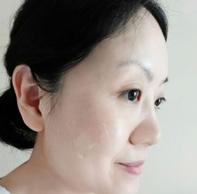 Emily Chow-CLARINSExtra-Firming 煥顏緊緻面霜_2