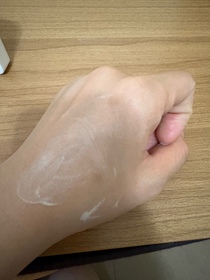 bibuuu-LA ROCHE-POSAYANTHELIOS UVMUNE 400全效廣譜輕盈隔離乳液 【抗斑配方】_1