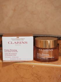 膽小勇士-CLARINSExtra-Firming 煥顏緊緻面霜_1