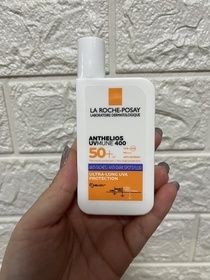 Sandy9462-LA ROCHE-POSAYANTHELIOS UVMUNE 400全效廣譜輕盈隔離乳液 【抗斑配方】_2