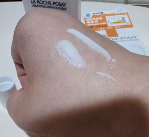 KeniceSin-LA ROCHE-POSAYANTHELIOS UVMUNE 400全效廣譜輕盈隔離乳液 【抗斑配方】_2