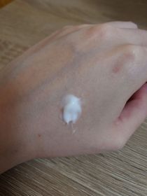 piglogy-LA ROCHE-POSAYANTHELIOS UVMUNE 400全效廣譜輕盈隔離乳液 【抗斑配方】_2