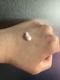 Shirlin Ho-Dermacept幹細胞緊緻煥顏精華_1