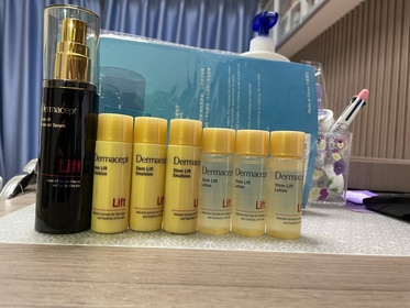 stepbystep-Dermacept幹細胞緊緻煥顏精華_2