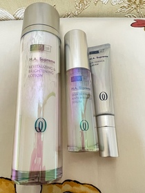 貓餅-HADA LABO 肌研H.A. Supreme 光曜淡紋精華液_1