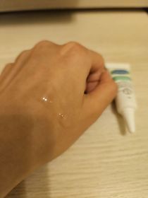 lonia-Cetaphil 舒特膚積雪草舒敏修復精華液_2