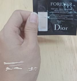 mandy-Dior恆久貼肌柔霧粉底液_3