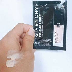 mandy-GIVENCHY稜鏡柔光精華粉底液_3
