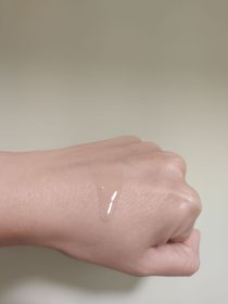 Kitty -LA ROCHE-POSAYB5修復強韌精華_2