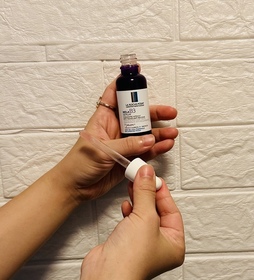 Bubble-LA ROCHE-POSAYMela B3 透光淡斑精華_1