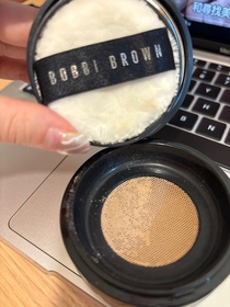 Ahpin-BOBBI BROWN蟲草抗氧修護微光蜜粉_1