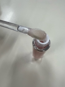 Cathy -LA MER豐盈唇彩精華_1