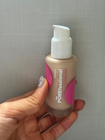 kylie-Benefit反孔精英無PORE粉底_1