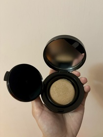 sallywong714-BOBBI BROWN無重輕霧氣墊粉底 SPF 40 PA+++_2