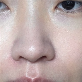 Ressie14-BOBBI BROWN無重輕霧氣墊粉底 SPF 40 PA+++_1
