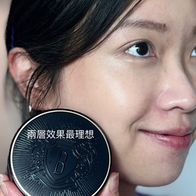 Ressie14-BOBBI BROWN無重輕霧氣墊粉底 SPF 40 PA+++_2