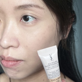 Ressie14-YSL BEAUTÉ恆時亮肌修護粉底液_1