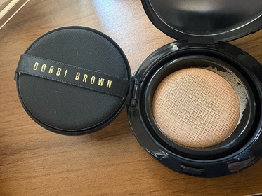 Vlee-BOBBI BROWN無重輕霧氣墊粉底 SPF 40 PA+++_2