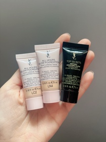 Cici Wong-YSL BEAUTÉ恆時亮肌修護粉底液_3