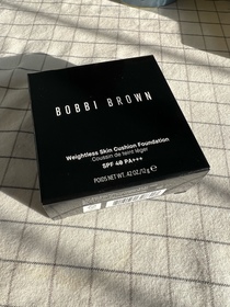 CLS24-BOBBI BROWN無重輕霧氣墊粉底 SPF 40 PA+++_1